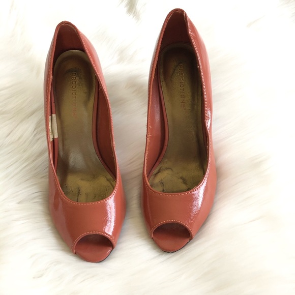 Predictions Shoes - Peep toe coral heel